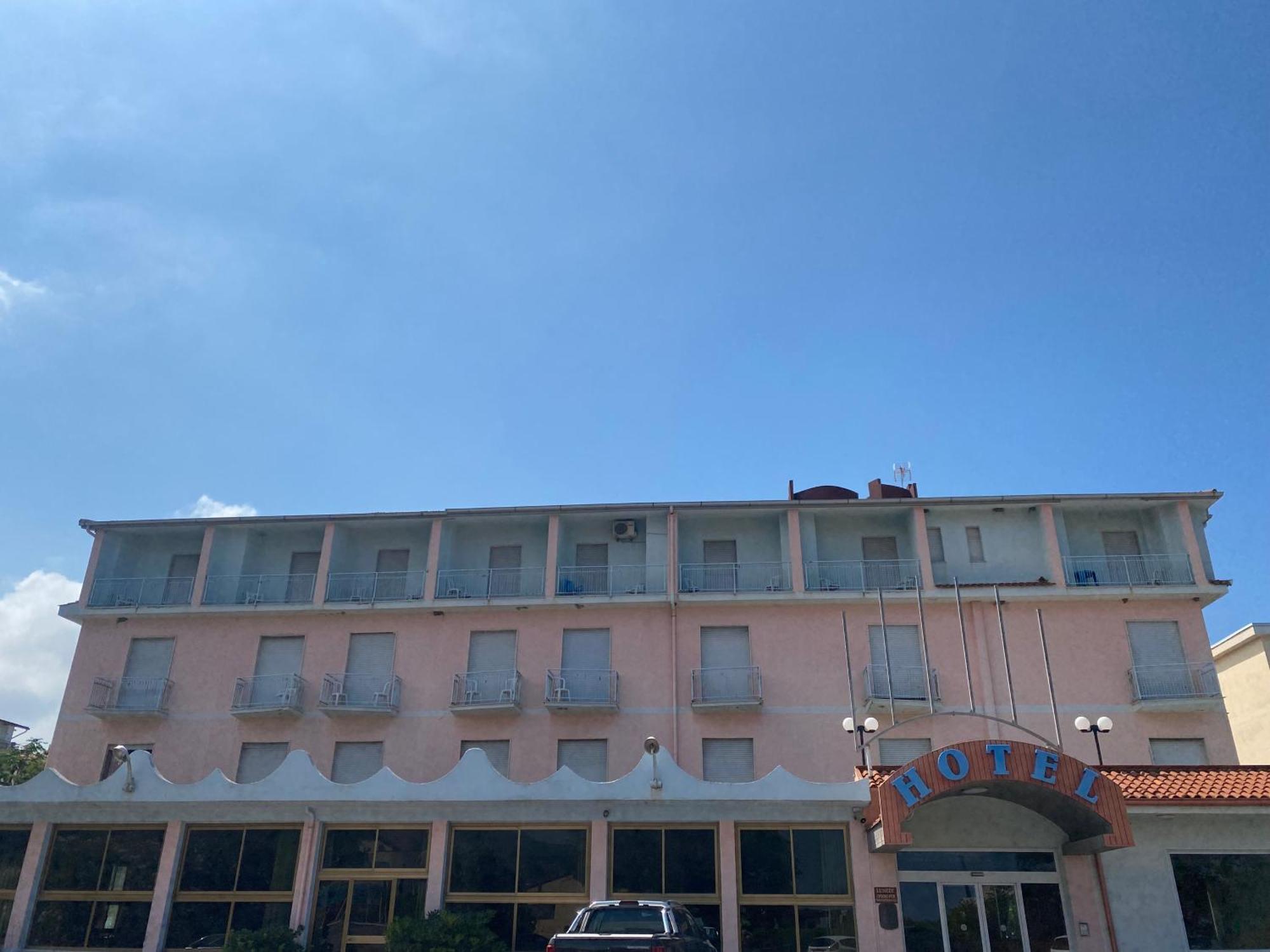 カンポラ・サン・ジョバンニ Al Torrione Bed & Breakfast エクステリア 写真